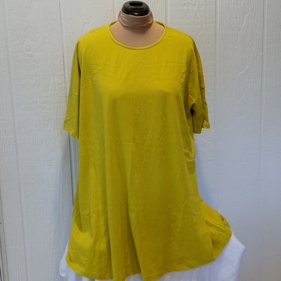 Helima by Helima tshirt lime green pit to pit 27" - Picture 2 of 8